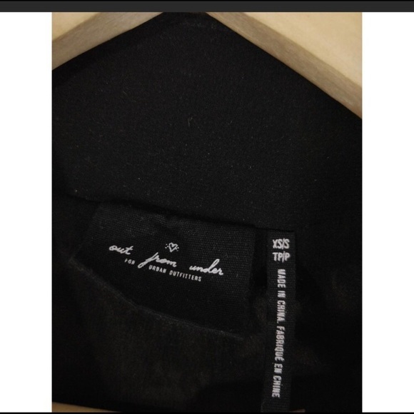 URBAN Outfitters Black Blue Floral Print Velvet Open Komono Duster Women… - Picture 8 of 9